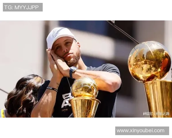 头像兄弟齐聚足球场展现男生魅力与激情的明星之路